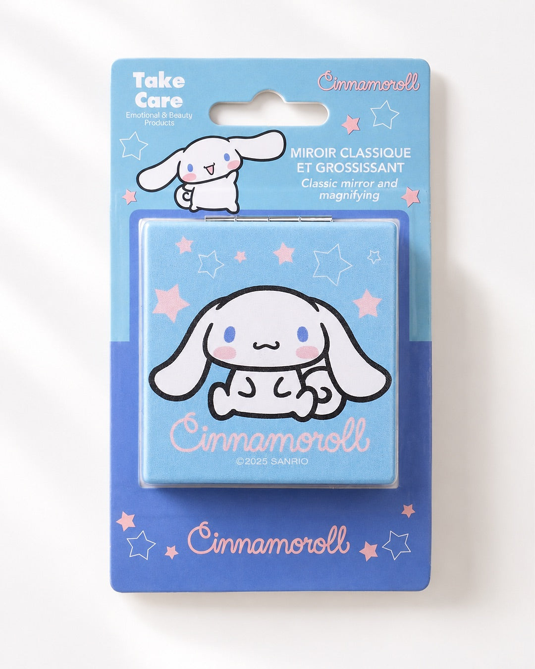 Miroir de poche carré et fermé de couleur bleu ciel avec une illustration de Cinnamoroll, des étoiles roses et des charnières métalliques.