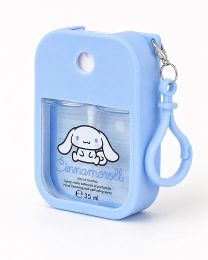 Désinfectant pour les mains en spray bleu de 35 ml avec une illustration de Cinnamoroll et un mousqueton d'attache en plastique.