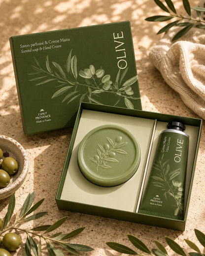 Coffret savon et crème mains à l’huile d’olive. Signé Esprit Provence. Dans son ambiance olfactive.
