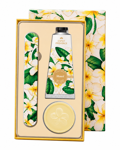 Coffret soins des mains, au parfum de Monoï, signé Esprit Provence. Il réunit un savon, une lime à ongles et une crème dans un jolie coffret.