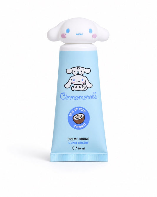 Tube de crème pour les mains bleu clair de 40 ml avec un bouchon en forme de tête 3D de Cinnamoroll et une illustration de noix de coco.