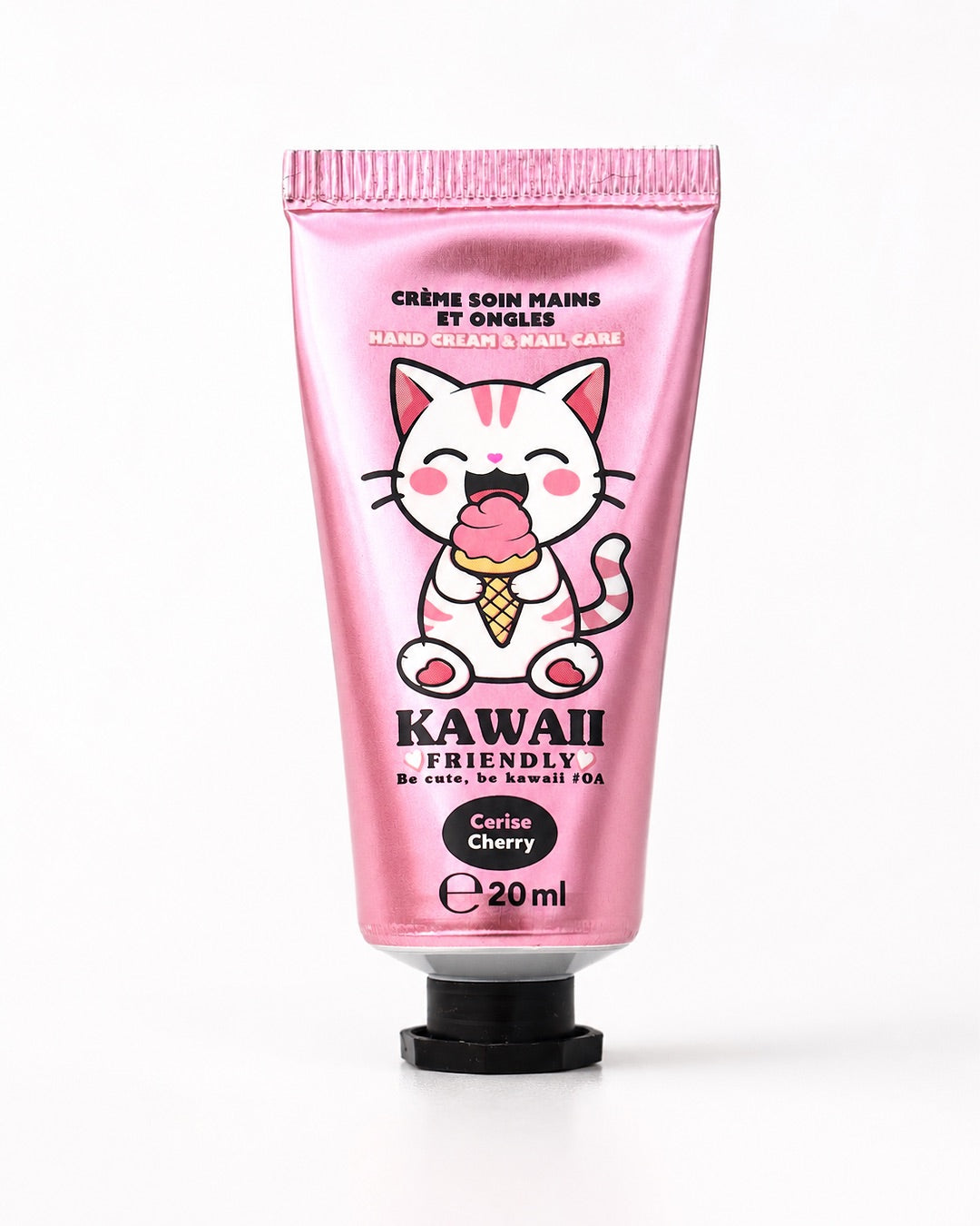 Vue de face du tube de crème rose métallique illustré d'un petit chat joyeux tenant un cône glacé, parfum cerise.