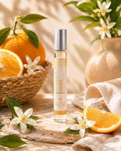 Eau de toilette format voyage vaporisateur 30 ml, fragrance Oranger Doré de Plantes & Parfums au parfum de Grasse. Dans son ambiance olfactive.