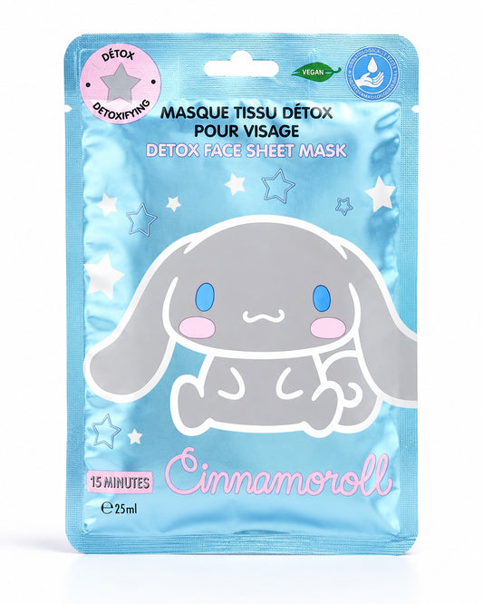 Sachet bleu métallique de masque en tissu détox pour le visage de 25 ml arborant le personnage Cinnamoroll de Sanrio avec des étoiles blanches.