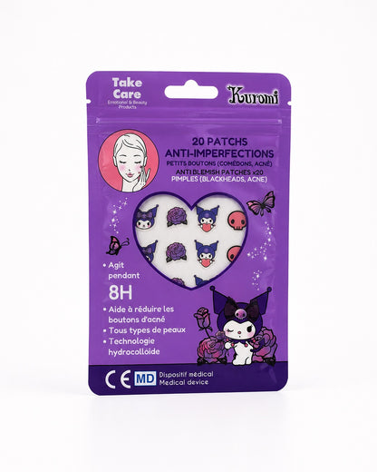 Sachet violet de face avec un coeur transparent affichant les patchs anti-imperfections hydrocolloïdes Kuromi Sanrio en forme de têtes de Kuromi, de roses violettes et de crânes roses.