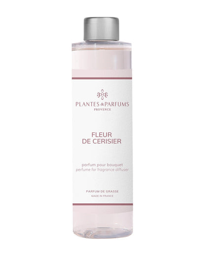 Recharge pour bouquet parfumé 200 ml, fragrance Fleur de cerisier de Plantes et Parfums. Boutique Style So Chic.
