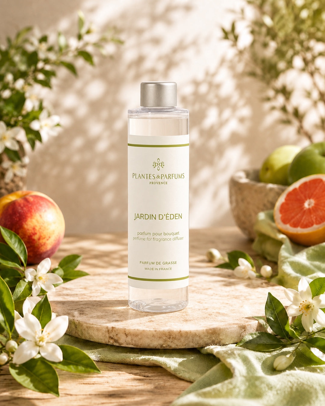 Recharge pour bouquet parfumé 200 ml, fragrance Jardin d’Éden de Plantes et Parfums. Ambiance frais. Livraison partout au Canada.