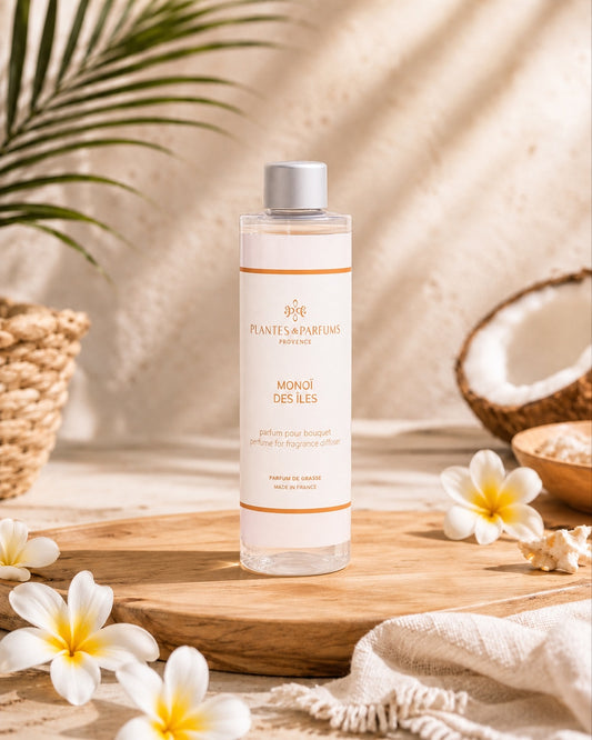 Recharge pour bouquet parfumé 200 ml, fragrance Monoï des îles de Plantes et Parfums. Ambiance tropicale. Livraison partout au Canada.