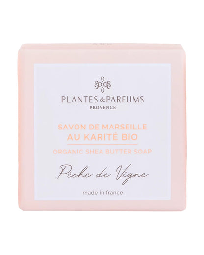 Savon de Marseille au beure de karité BIO 100 g, fragrance Pêche de vigne. Plantes & Parfums. Emballage papier.