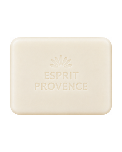 Savon à l’huile d’Amande douce de Provence 140 g, au parfum de Fleurs de coton, signé Esprit Provence et enrichi en beurre de karité BIO. Sans son emballage.