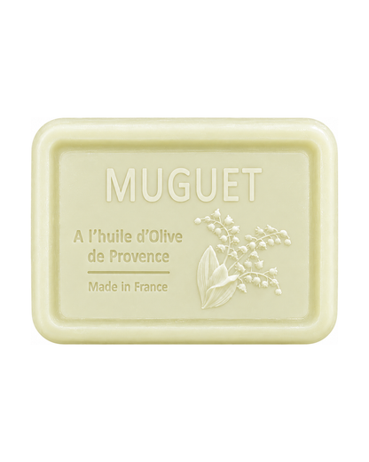 Savon à l’huile d’olive de Provence 120 g, au parfum de Muguet, signé Esprit Provence et enrichi en huile d’amande douce ainsi qu’en beurre de karité bio.